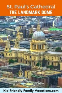 St Pauls Cathedral London full of history in downtown London England, this curuch has prayers and services scheuled regularly.