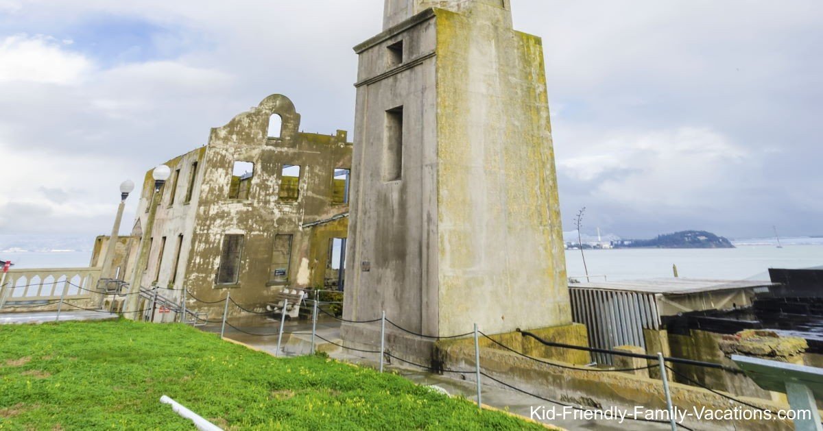 alcatraz island prison